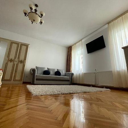 Londof Schei Apartments - Downtown Brasov Ngoại thất bức ảnh