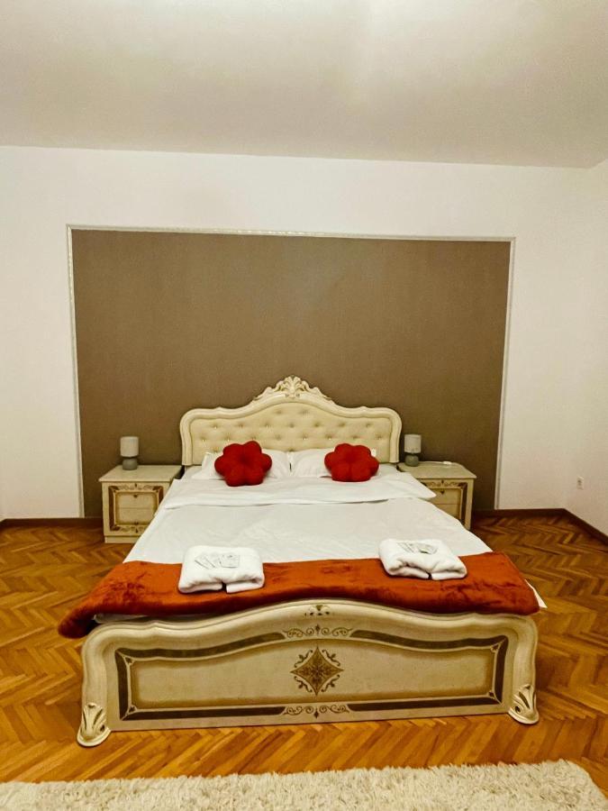 Londof Schei Apartments - Downtown Brasov Ngoại thất bức ảnh