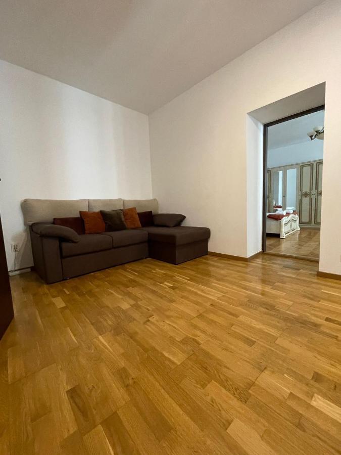 Londof Schei Apartments - Downtown Brasov Ngoại thất bức ảnh
